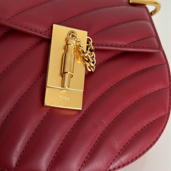 CHLOE *NEW* Drew Red Bag with Gold hardware & Dust Cover in Excellent Condition - Picture 12 of 17